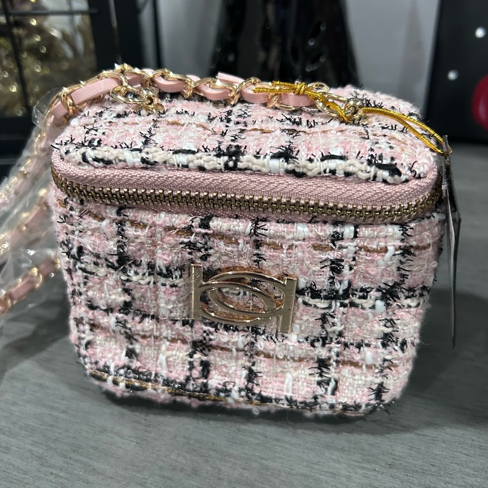 Chic Pink BeBe Vanity Tweed Crossbody Bag - Picture 3 of 5